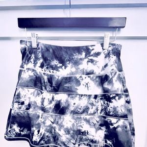 High-Waisted Pleated Tennis Skirt w Pockets Size 8 by Husnainna